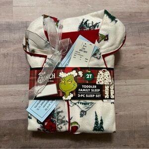 Toddler 2pc The Grinch Christmas Family Sleep Coat Pajama Set - 2T